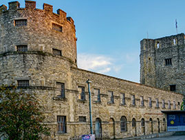 Oxford-Castle-Featured.jpg