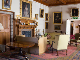 Drum Castle Featured