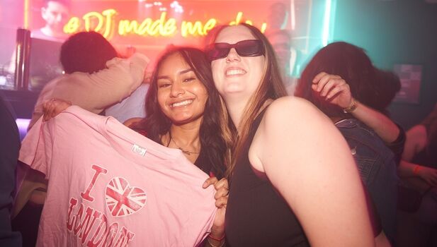 London Pub Crawl ADD 4